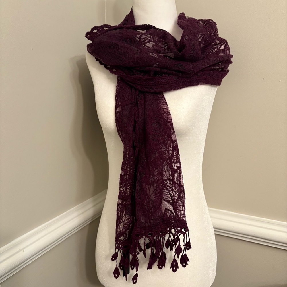 Pretty Persuasions scarf, characterized by its lace-like texture